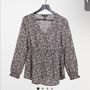 ASOS ✨ Maternity shirred waist top in floral
